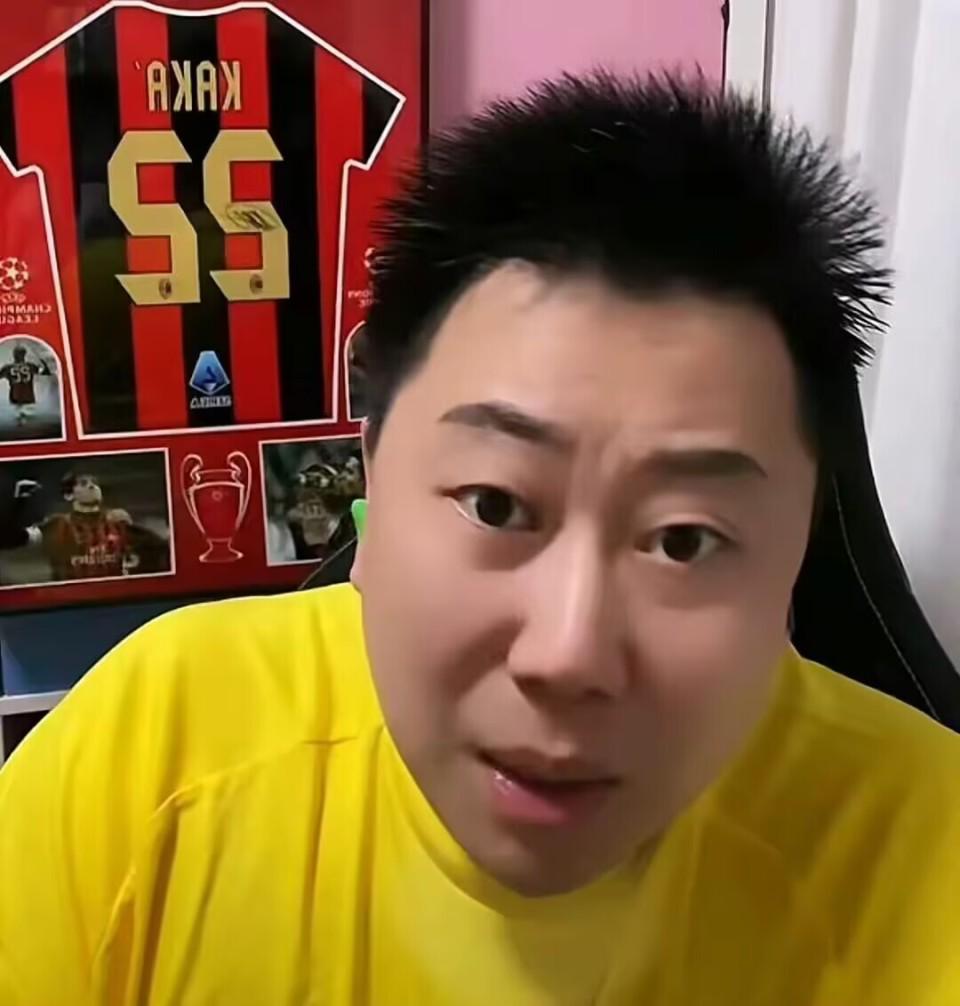 曼晚:加斯科因当年为钱拒曼联选热刺结果后悔终身,M费要注意了