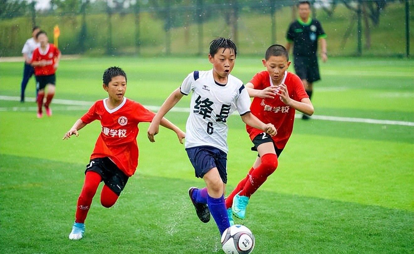 每体：巴萨即将签下坎塞洛，总价不超1000万欧